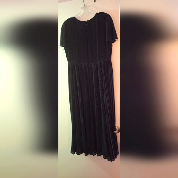 NWT Michael Kors Pleated Midi Georgette Dress - Picture 2 of 5